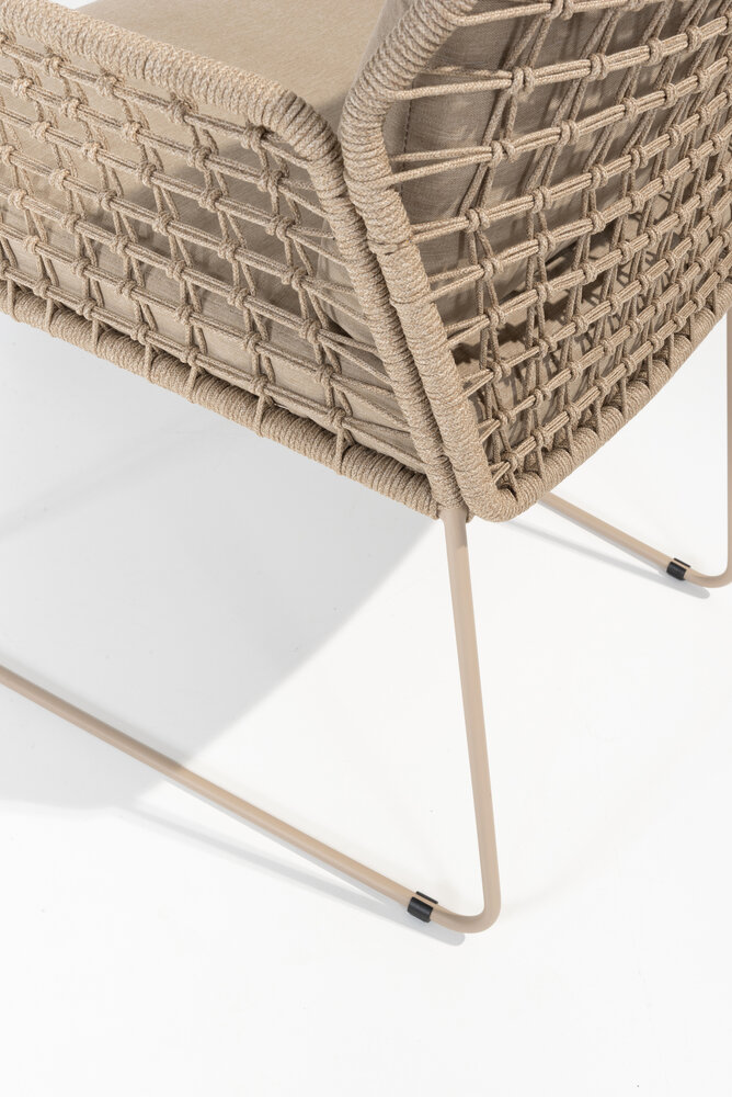 4 Seasons Outdoor Laatste stoel Albano dining tuinstoel latte Taste 4SO 4 Seasons Outdoor Laatste stoel Albano dining tuinstoel latte Taste 4SO