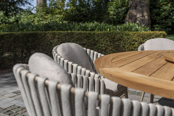 Taste 4SO Eva Prado dining tuinset 130 cm rond 5 delig latte teak 4 Seasons Outdoor Taste 4SO Eva Prado dining tuinset 130 cm rond 5 delig latte teak 4 Seasons Outdoor