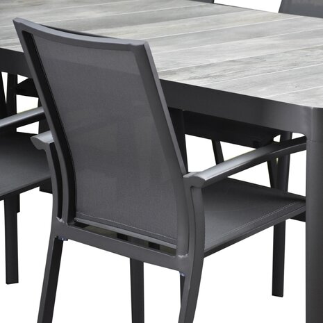 AVH-Collectie Quincy malaga dining tuinset 120xH75 cm rond 5 delig polywood AVH-Collectie Quincy malaga dining tuinset 120xH75 cm rond 5 delig polywood