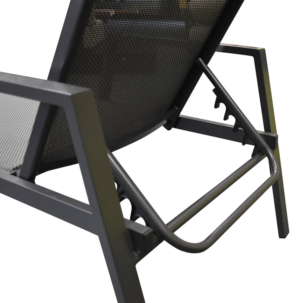 AVH-Collectie Henry ligbed aluminium antraciet verstelbaar met armleuningen AVH-Collectie Henry ligbed aluminium antraciet verstelbaar met armleuningen