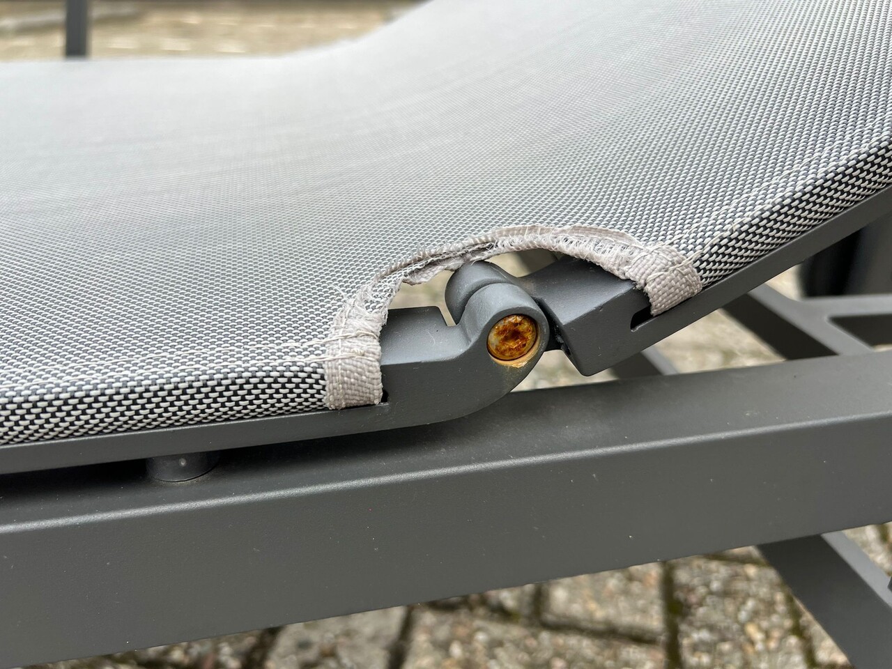 Taste 4SO Showroommodel Regina verstelbaar en verrijdbaar ligbed antraciet Taste 4SO Taste 4SO Showroommodel Regina verstelbaar en verrijdbaar ligbed antraciet Taste 4SO