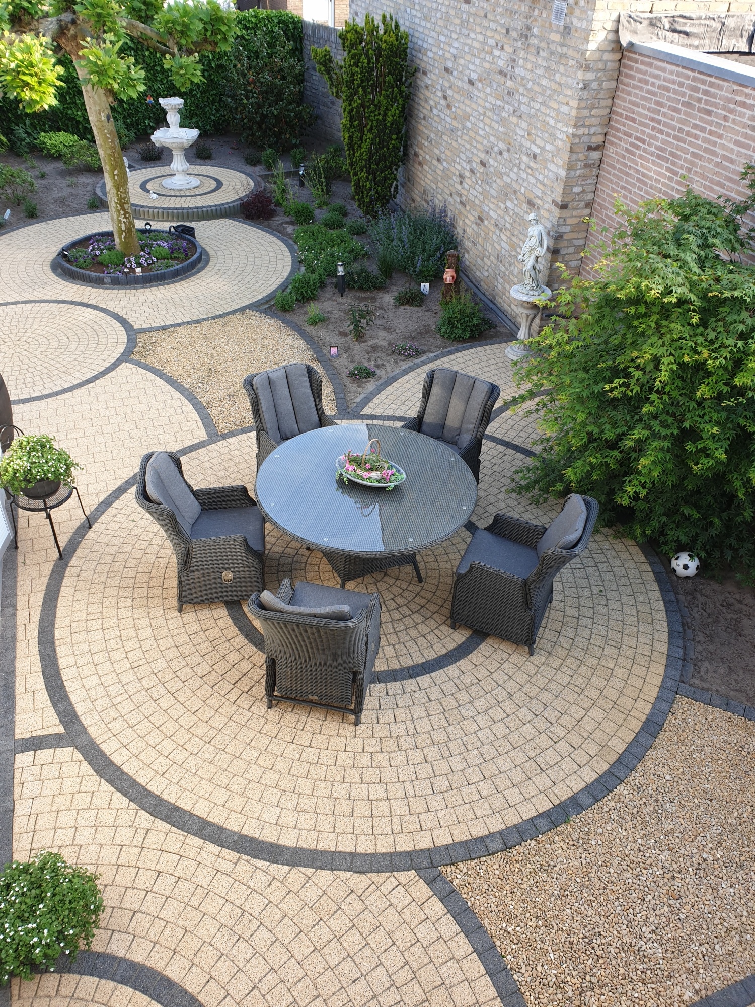 Een mediterrane sfeer in je achtertuin