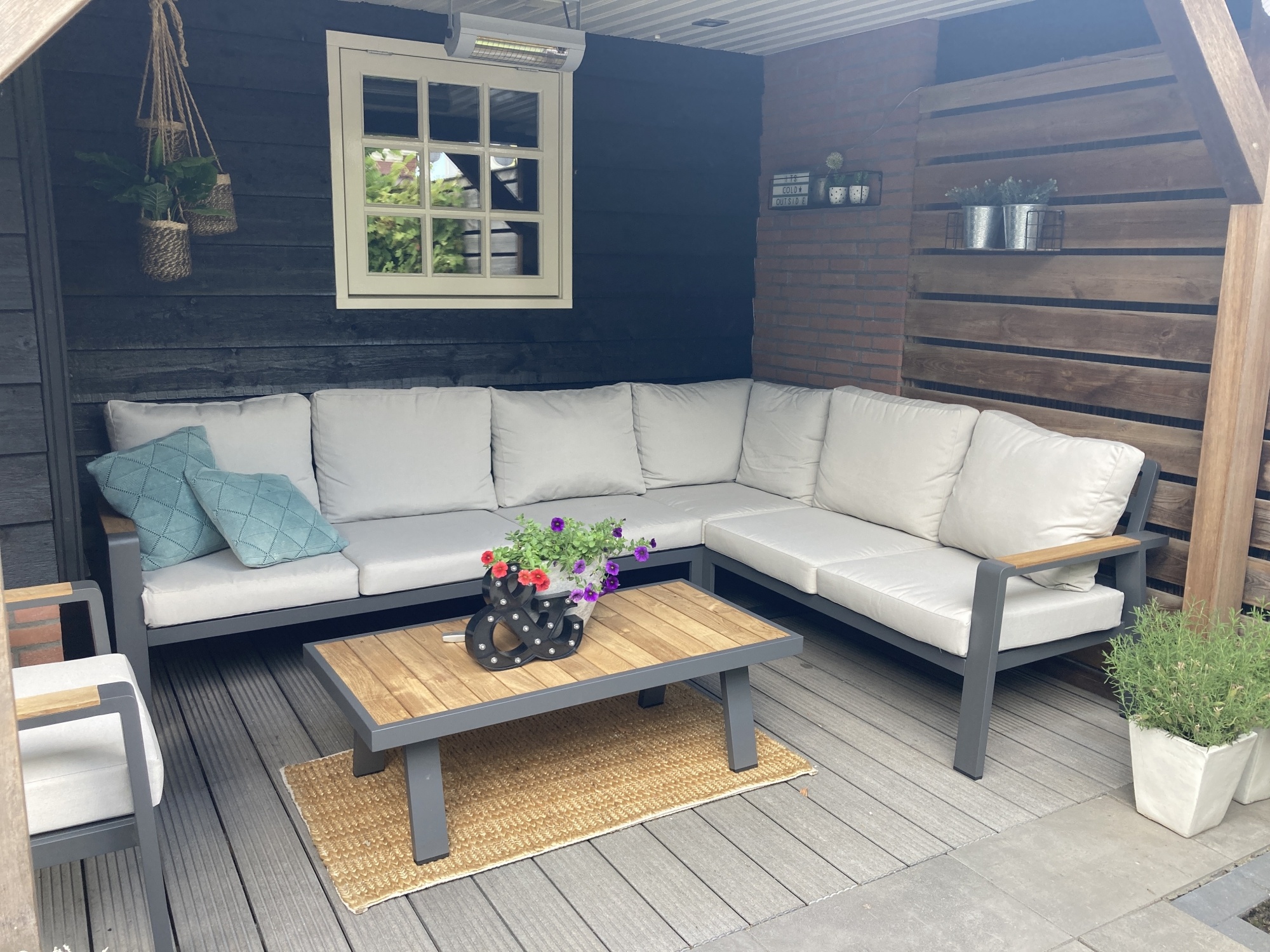 Welke uitdagingen kom je tegen bij de inrichting van een smalle tuin Welke uitdagingen kom je tegen bij de inrichting van een smalle tuin