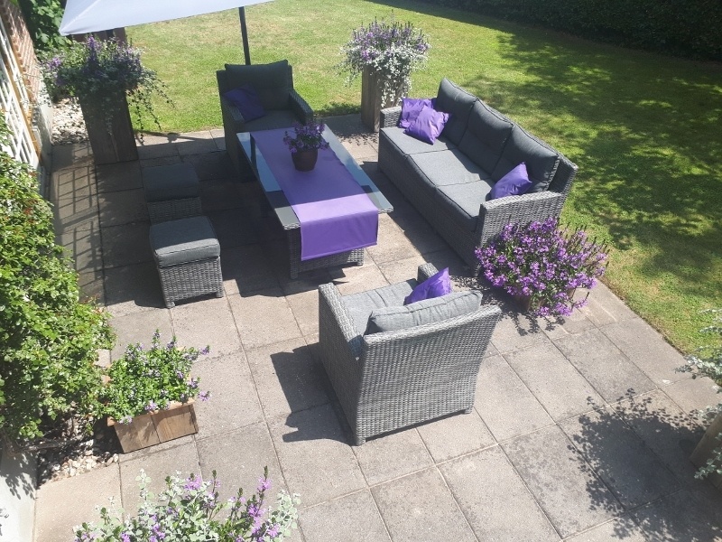 De invloed van kleurpsychologie op je buitenruimte