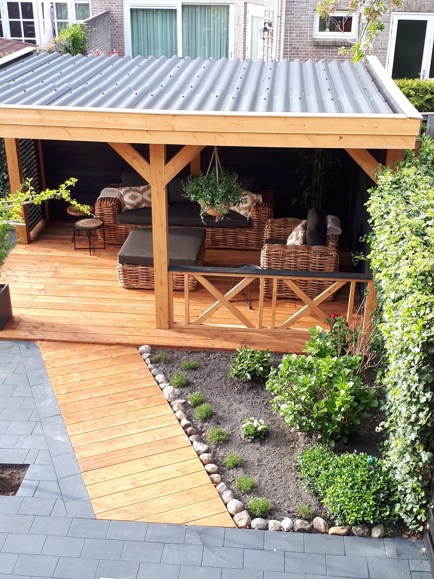 Zo realiseer jij een betoverende kruidentuin