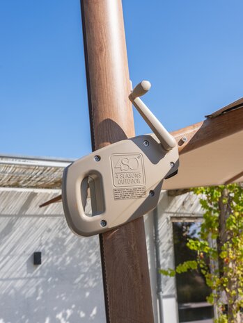 4 Seasons Outdoor Hacienda zweefparasol 300x400 cm houtlook zand 4 Seasons Outdoor