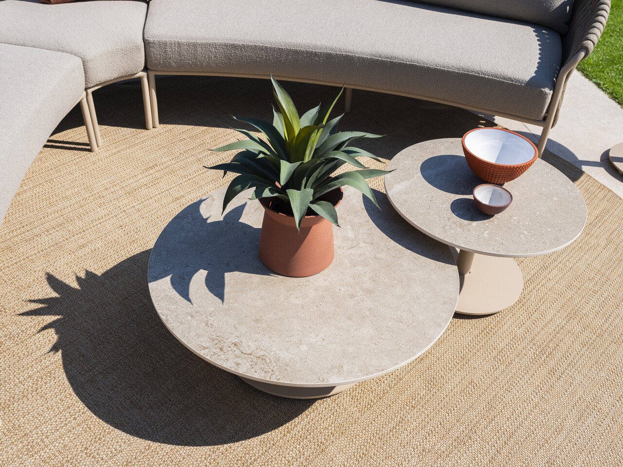 4 Seasons Outdoor Comino organische hoek loungeset 4 delig latte keramiek 4 Seasons Outdoor 4 Seasons Outdoor Comino organische hoek loungeset 4 delig latte keramiek 4 Seasons Outdoor