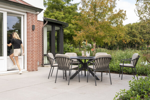 Taste 4SO Manitoba Locarno dining tuinset 160 cm rond 7 delig HPL antraciet 4 Seasons Outdoor