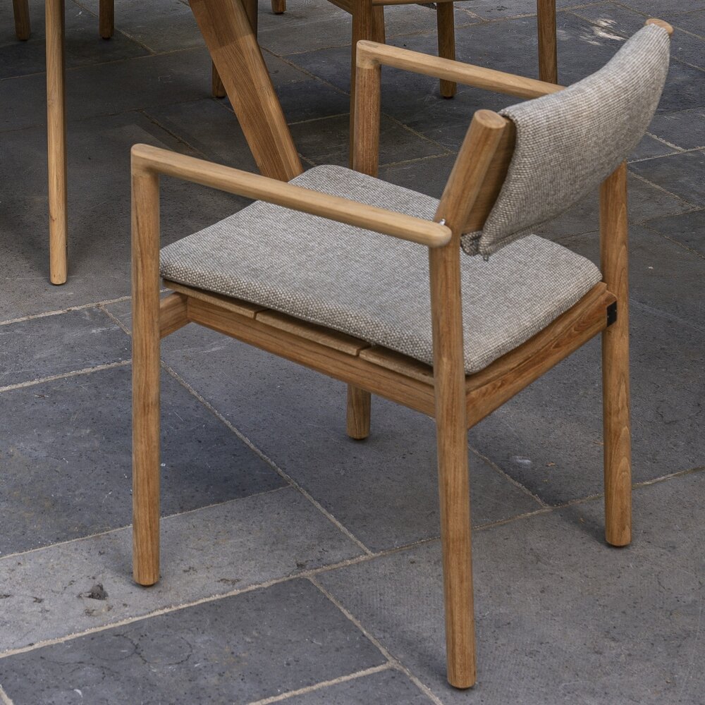 4 Seasons Outdoor Corsica Levi dining tuinset 7 delig 160 cm rond teak 4 Seasons Outdoor 4 Seasons Outdoor Corsica Levi dining tuinset 7 delig 160 cm rond teak 4 Seasons Outdoor