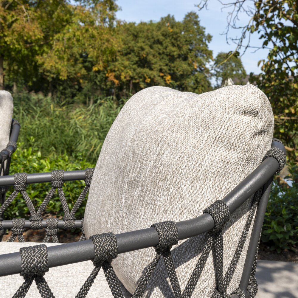 4 Seasons Outdoor Saba Calpi low dining tuinset 5 delig 130 cm rond teak antraciet 4 Seasons Outdoor 4 Seasons Outdoor Saba Calpi low dining tuinset 5 delig 130 cm rond teak antraciet 4 Seasons Outdoor