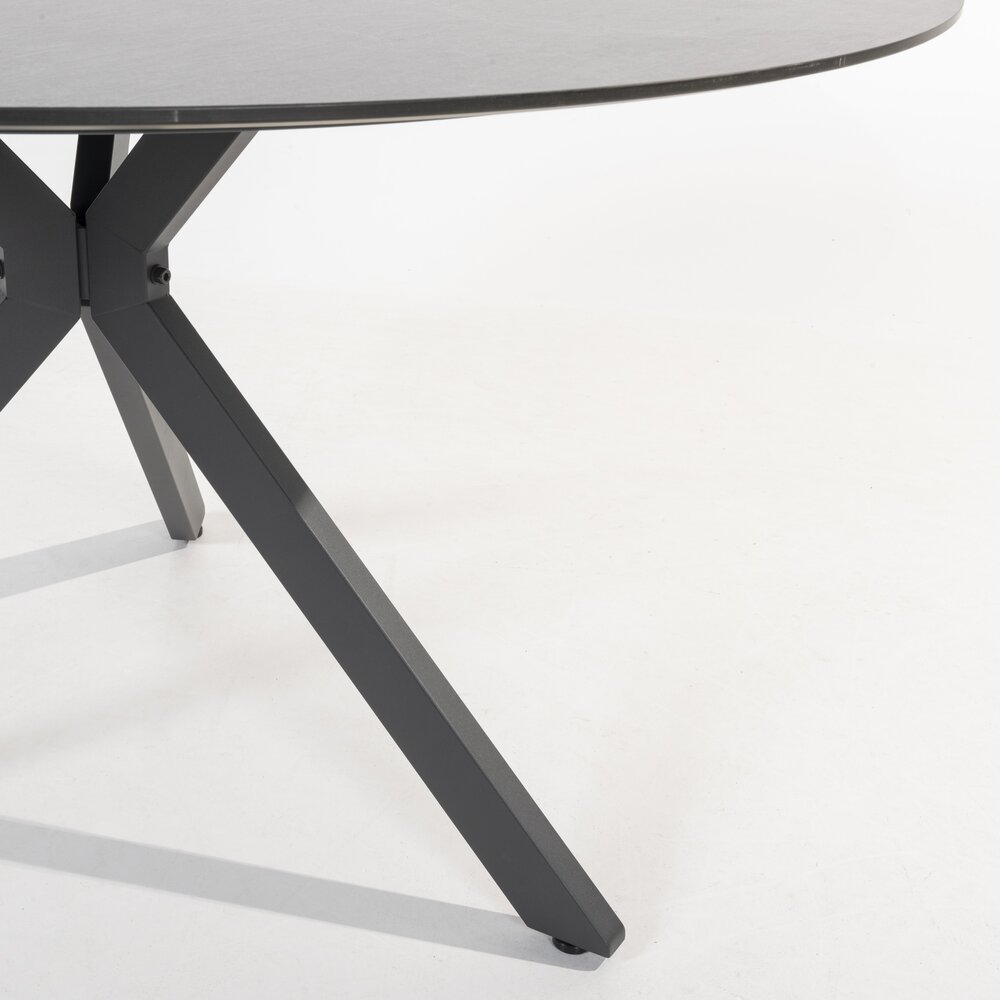 4 Seasons Outdoor Locarno Aprilla dining tuinset 7 delig 160 cm rond HPL antraciet 4 Seasons Outdoor 4 Seasons Outdoor Locarno Aprilla dining tuinset 7 delig 160 cm rond HPL antraciet 4 Seasons Outdoor