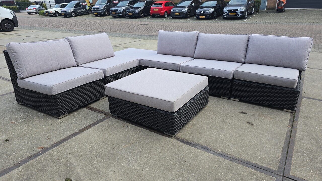 AVH-Collectie Showroommodel Manjavico hoek loungeset 7-delig zwart wicker AVH-Collectie Showroommodel Manjavico hoek loungeset 7-delig zwart wicker