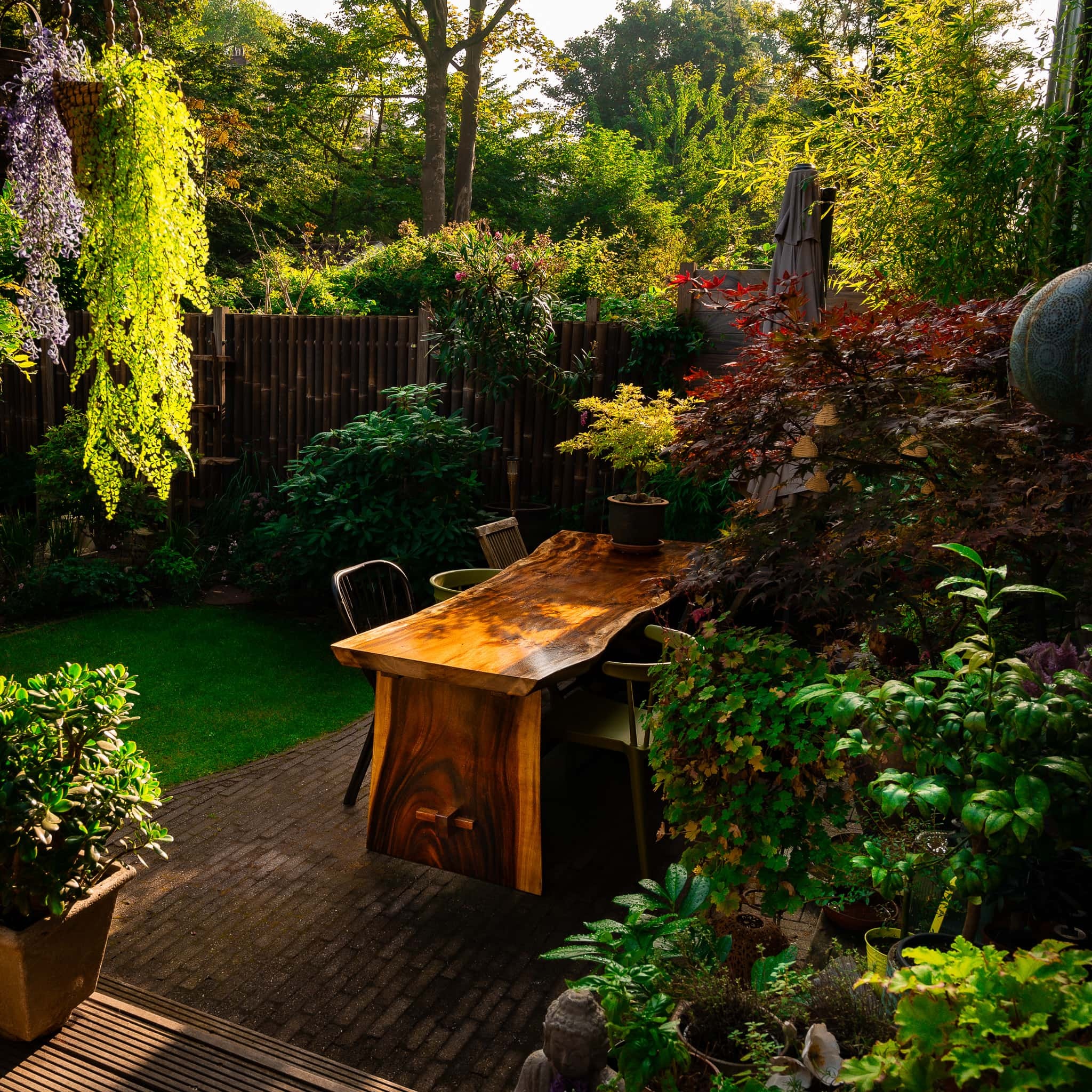 Tuinmeubeltrends 2025: Stijlvolle en duurzame keuzes voor jouw buitenruimte