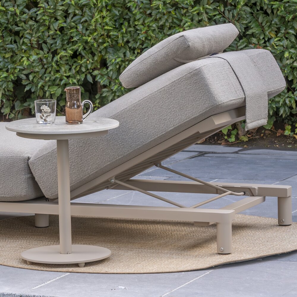 4 Seasons Outdoor Madeira ligbed met hoofdondersteuning latte 4 Seasons Outdoor 4 Seasons Outdoor Madeira ligbed met hoofdondersteuning latte 4 Seasons Outdoor