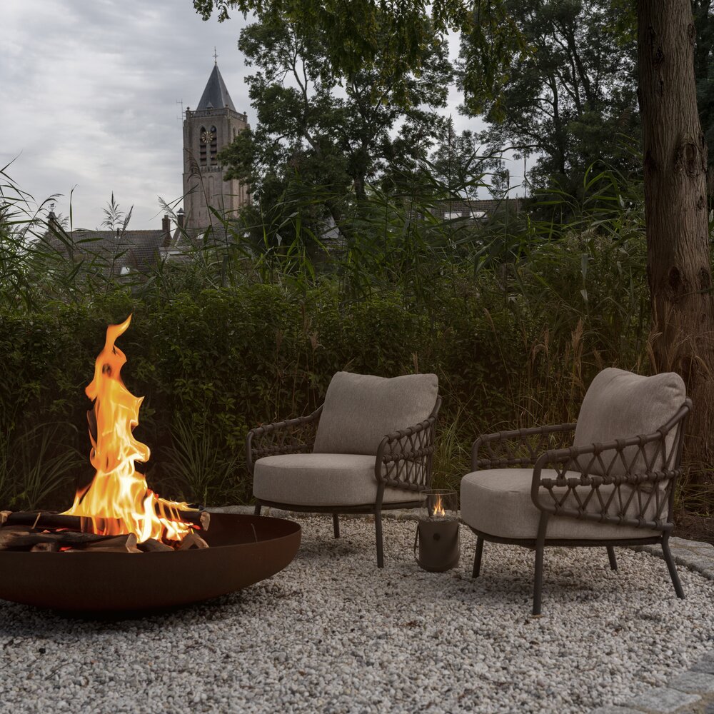 4 Seasons Outdoor Saba Calpi low dining tuinset 7 delig 160 cm rond 4 Seasons Outdoor 4 Seasons Outdoor Saba Calpi low dining tuinset 7 delig 160 cm rond 4 Seasons Outdoor