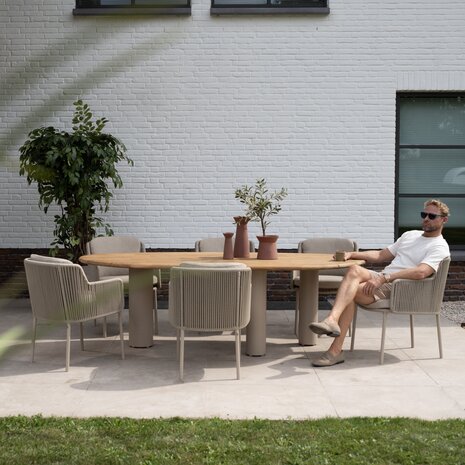 4 Seasons Outdoor Bernini dining tuinstoel latte 4 Seasons Outdoor