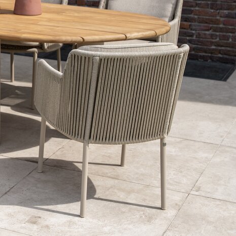 4 Seasons Outdoor Hampton Bernini dining tuinset 160xH75 cm rond 7 delig mortex latte 4 Seasons Outdoor 4 Seasons Outdoor Hampton Bernini dining tuinset 160xH75 cm rond 7 delig mortex latte 4 Seasons Outdoor