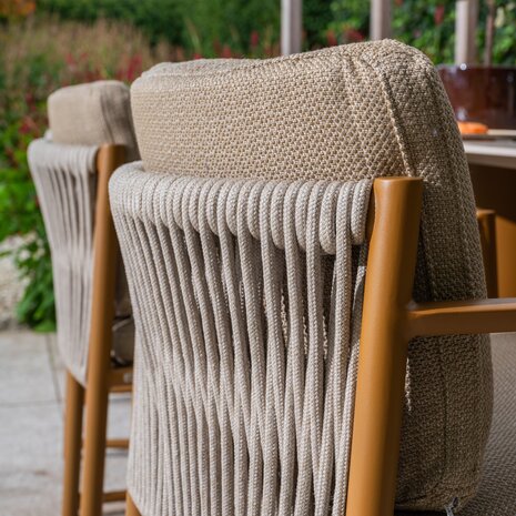 4 Seasons Outdoor Colorado Marina dining tuinset 160xH75 cm rond 7 delig keramiek amber 4 Seasons Outdoor