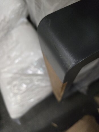 AVH-Collectie Showroommodel Lola 3-zitsbank aluminium antraciet soft grey kussens AVH-Collectie Showroommodel Lola 3-zitsbank aluminium antraciet soft grey kussens