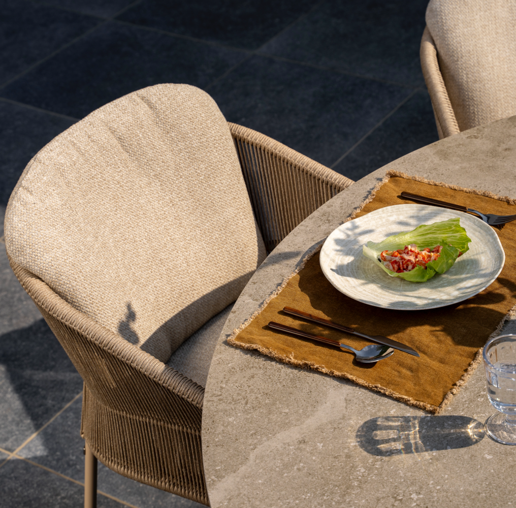 Taste 4SO Florence Prado dining tuinset 130xH75 cm rond 5 delig keramiek latte Taste 4SO Taste 4SO Florence Prado dining tuinset 130xH75 cm rond 5 delig keramiek latte Taste 4SO