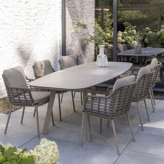 Een tuinset voor 6 personen om te kunnen dineren lounge of gewoon lekker te kunnen relaxen met ze alle! Bij ons kun je de perfecte tuinset zelf samenstellen!