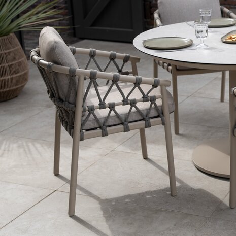 4 Seasons Outdoor Denia Piacenza dining tuinset 240x105xH75 cm 7 delig keramiek latte Taste 4SO 4 Seasons Outdoor Denia Piacenza dining tuinset 240x105xH75 cm 7 delig keramiek latte Taste 4SO