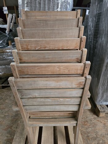 AVH-Collectie Showroommodel Montana dining tuinstoel teak met brede latten ( set van 7 stuks)