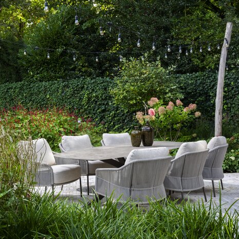 4 Seasons Outdoor Nevada low dining tuintafel 250x105xH69 cm deens ovaal keramiek terre 4 Seasons Outdoor