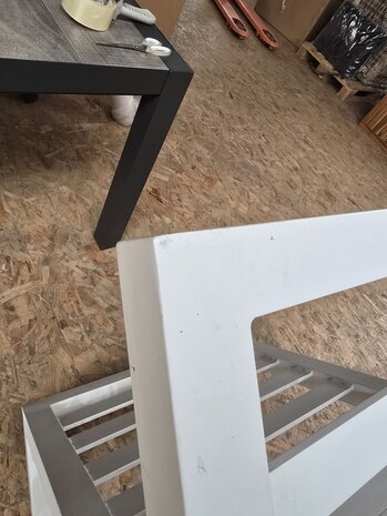 AVH-Collectie Showroommodel Fabri hoek loungeset 5 delig aluminium wit