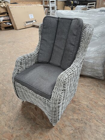 AVH-Collectie Showroommodel 1 x Darwin robuust dining tuinstoel 8 mm licht grijs