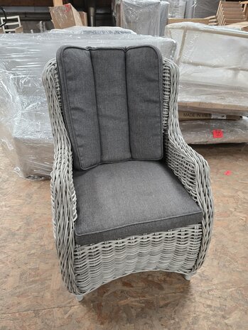 AVH-Collectie Showroommodel 1 x Darwin robuust dining tuinstoel 8 mm licht grijs