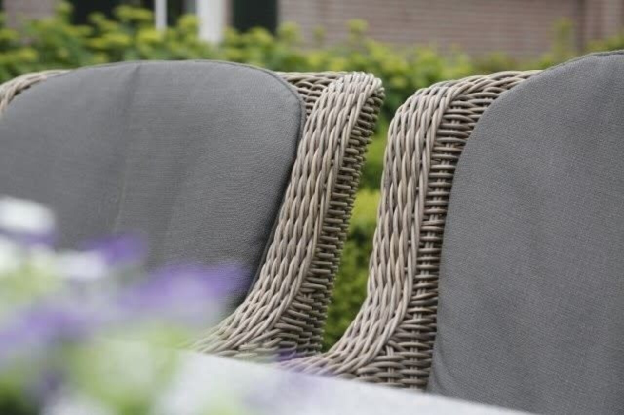 4 Seasons Outdoor Showroommodel Brighton stoel-bank loungeset 3-delig Pure 4-Seasons Outdoor 4 Seasons Outdoor Showroommodel Brighton stoel-bank loungeset 3-delig Pure 4-Seasons Outdoor