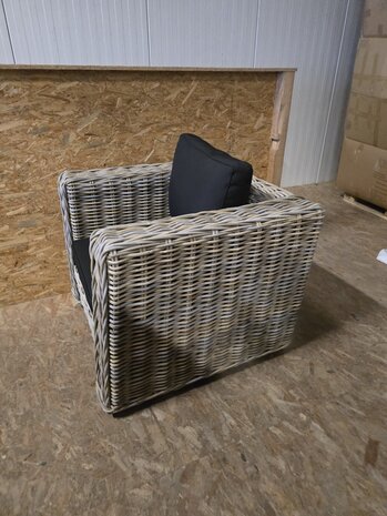 AVH-Collectie Showroommodel Nissah lounge tuinstoel naturel rotan - olefin black - urecel foam