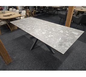 4 Seasons Outdoor Showroommodel Goa Minerva dining tuintafel 220x95xH75 cm ceramic terazzo alu 4 Seasons 4 Seasons Outdoor Showroommodel Goa Minerva dining tuintafel 220x95xH75 cm ceramic terazzo alu 4 Seasons