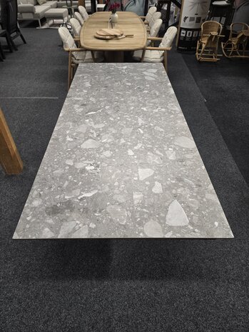 4 Seasons Outdoor Showroommodel Goa Minerva dining tuintafel 220x95xH75 cm ceramic terazzo alu 4 Seasons 4 Seasons Outdoor Showroommodel Goa Minerva dining tuintafel 220x95xH75 cm ceramic terazzo alu 4 Seasons