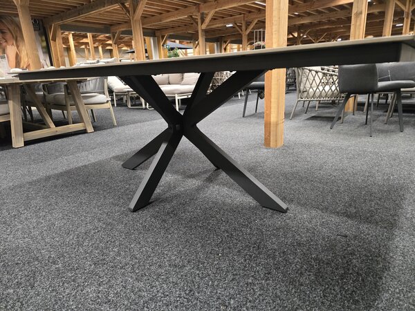 4 Seasons Outdoor Showroommodel Goa Minerva dining tuintafel 220x95xH75 cm ceramic terazzo alu 4 Seasons 4 Seasons Outdoor Showroommodel Goa Minerva dining tuintafel 220x95xH75 cm ceramic terazzo alu 4 Seasons
