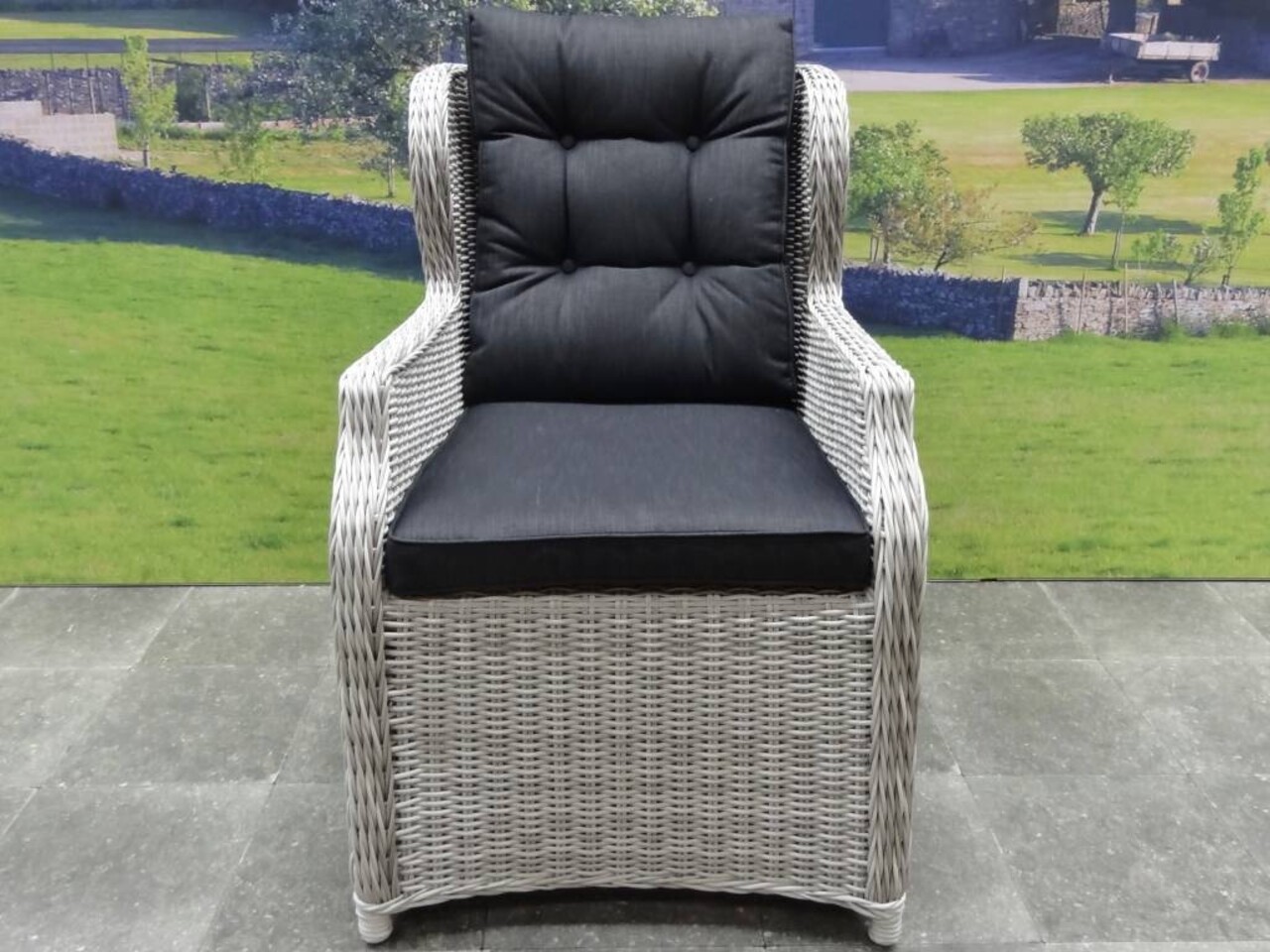 AVH-Collectie Showroommodel Ibiza XL stoel-bank loungeset 4-delig verstelbaar wit-grijs AVH-Collectie Showroommodel Ibiza XL stoel-bank loungeset 4-delig verstelbaar wit-grijs