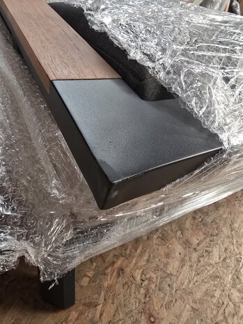 AVH-Collectie Showroommodel Victoria 3-zitsbank antraciet teak aluminium AVH-Collectie Showroommodel Victoria 3-zitsbank antraciet teak aluminium