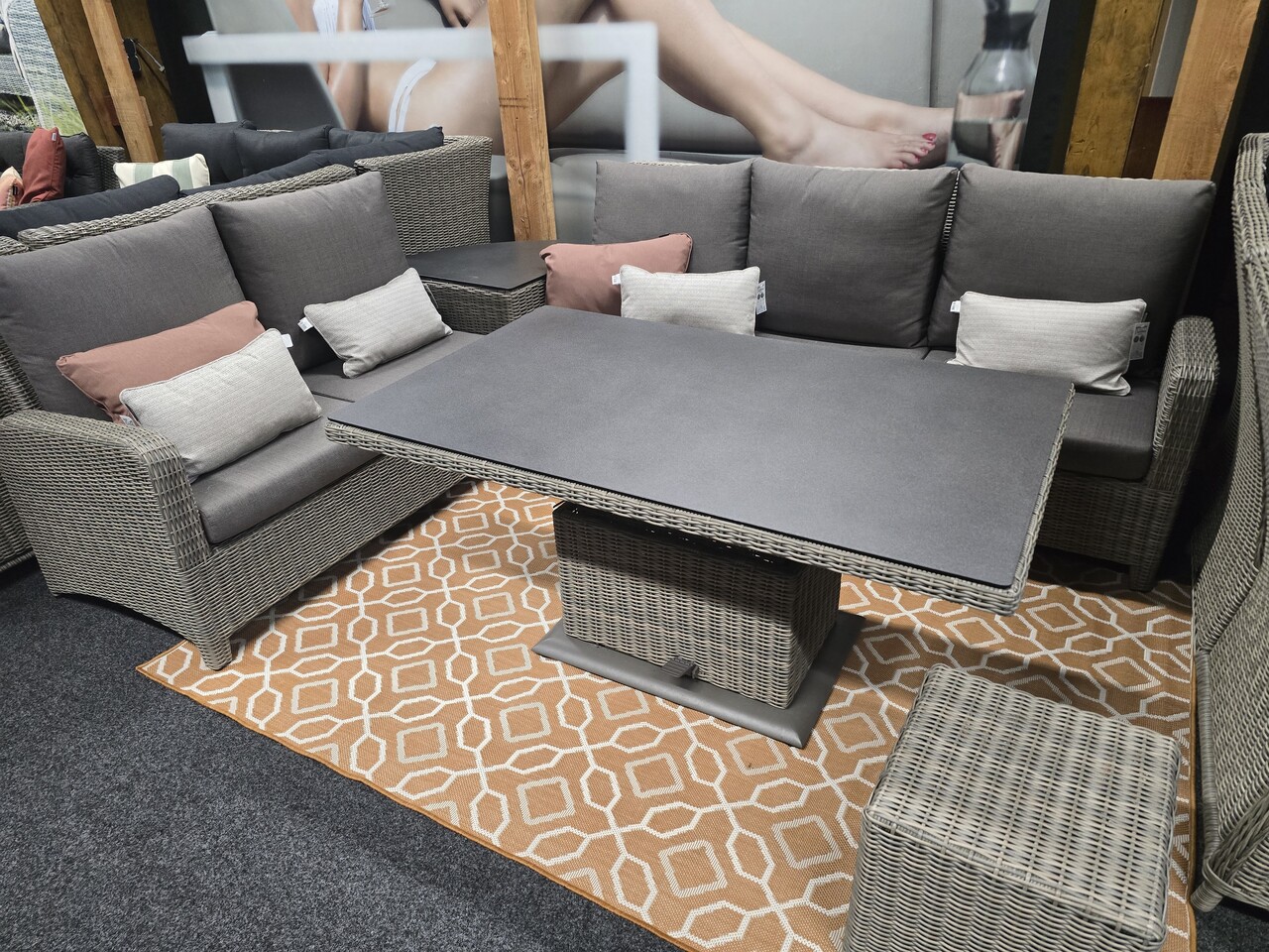 AVH-Collectie Showroommodel Florida hoek dining loungeset 6-delig verstelbare tafel bruin-grijs