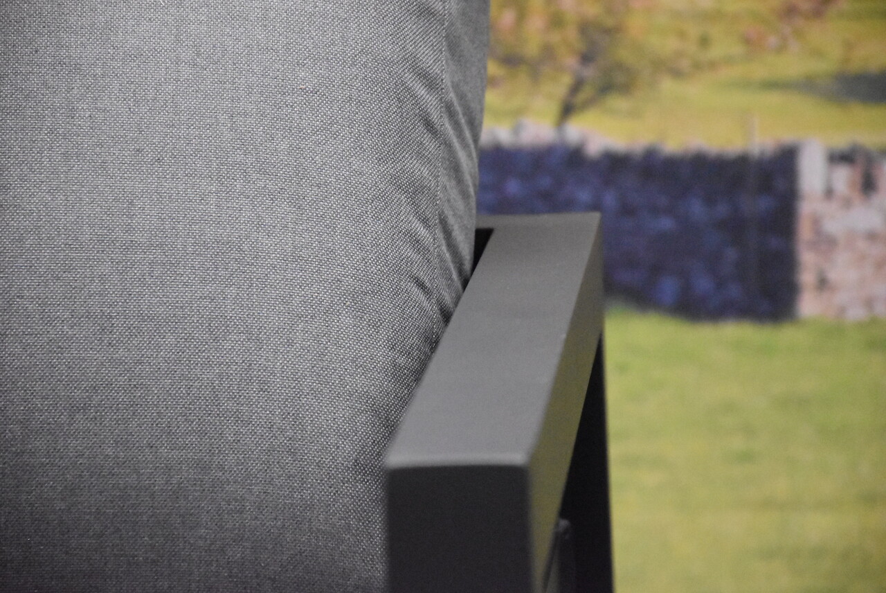 AVH-Collectie Fabri lounge tuinstoel aluminium antraciet AVH-Collectie Fabri lounge tuinstoel aluminium antraciet