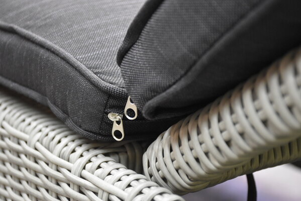 AVH-Collectie Showroommodel Thermen ligbed 189x65xH31 cm  wit grijs