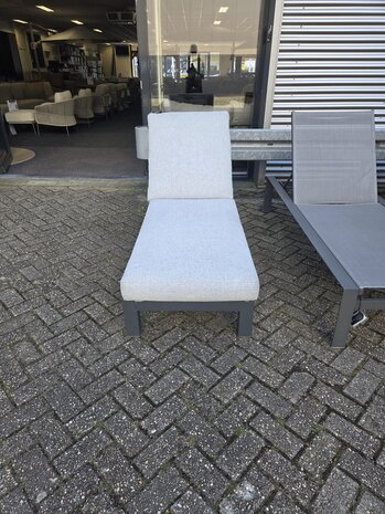 AVH-Collectie Showroommodel 2 x Salvi ligbed aluminium antraciet