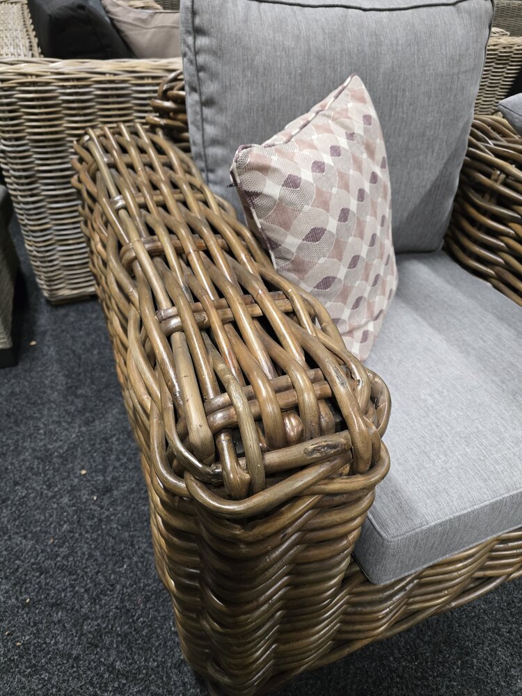 AVH-Collectie Showroommodel Sumatra stoel-bank loungeset 4-delig naturel rotan