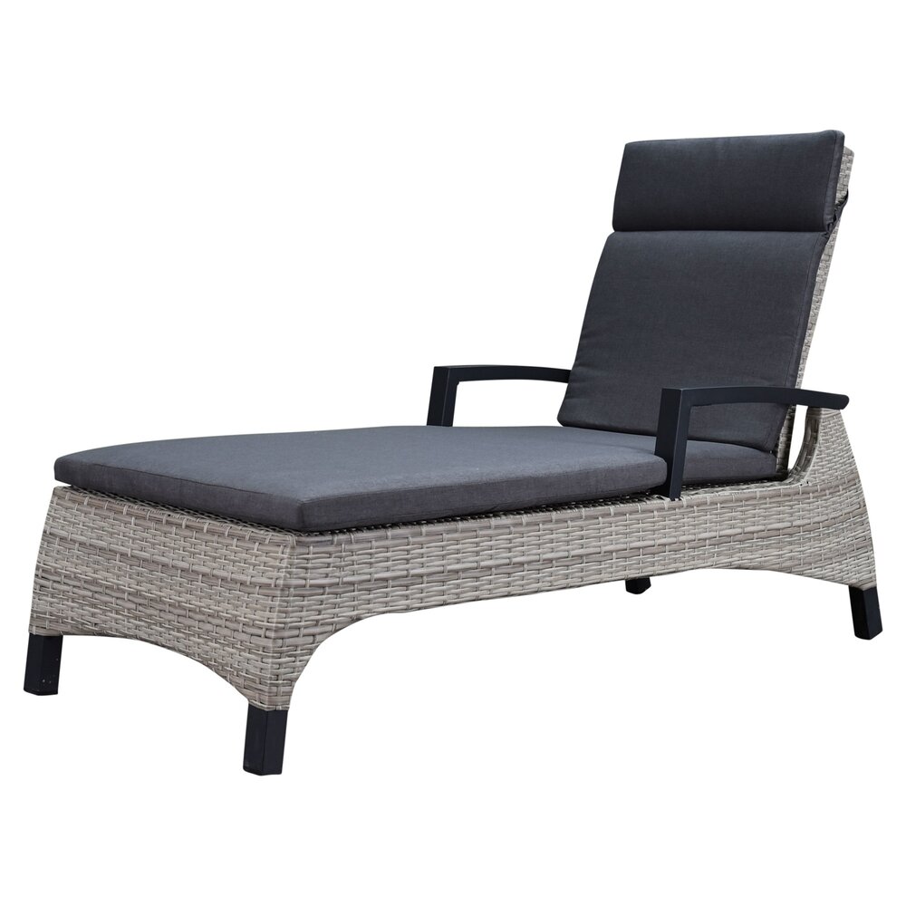 AVH-Collectie Showroommodel 1 x Dallas ligbed 162x70xH101 cm grijs wicker AVH-Collectie Showroommodel 1 x Dallas ligbed 162x70xH101 cm grijs wicker