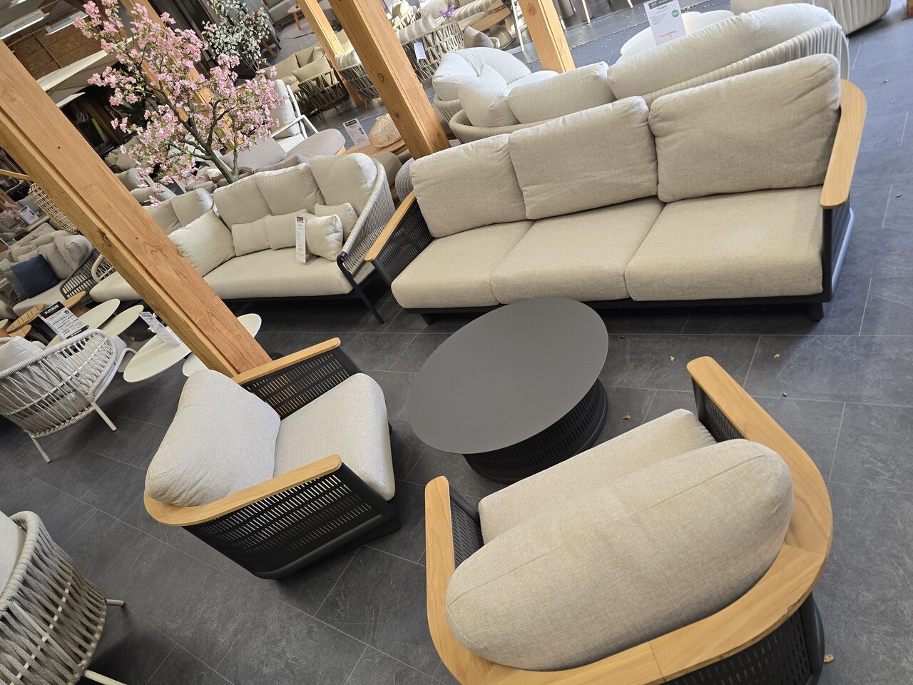 AVH-Collectie Showroommodel Lattice stoel bank loungeset 4 delig aluminium antraciet AVH-Collectie Showroommodel Lattice stoel bank loungeset 4 delig aluminium antraciet