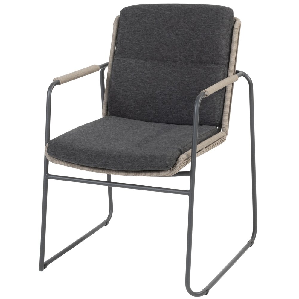 4 Seasons Outdoor Showroommodel 4 x Parma tuinstoel stapelbaar antraciet taupe Taste 4SO 4 Seasons Outdoor Showroommodel 4 x Parma tuinstoel stapelbaar antraciet taupe Taste 4SO
