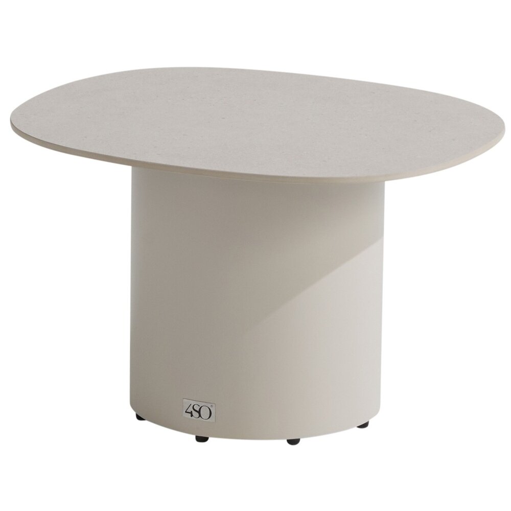 4 Seasons Outdoor Sofie lounge tuintafels set van 2 keramiek oyster linen 4 Seasons Outdoor 4 Seasons Outdoor Sofie lounge tuintafels set van 2 keramiek oyster linen 4 Seasons Outdoor