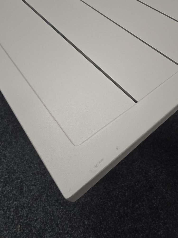 AVH-Collectie Showroommodel Saigon dining tuintafel aluminium latte in hoogte verstelbaar 136x72xH51/78 cm AVH-Collectie Showroommodel Saigon dining tuintafel aluminium latte in hoogte verstelbaar 136x72xH51/78 cm