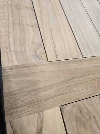 AVH-Collectie Showroommodel Krista dining tuintafel 300x100xH77,5 cm - poten 12 cm teak AVH-Collectie Showroommodel Krista dining tuintafel 300x100xH77,5 cm - poten 12 cm teak