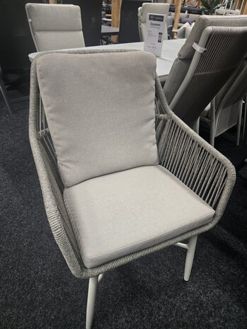 AVH-Collectie Showroommodel 5 x Tivoli dining tuinstoel natural sand rope latte AVH-Collectie Showroommodel 5 x Tivoli dining tuinstoel natural sand rope latte